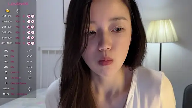 A-xena online show from 02-16-25, 02:31