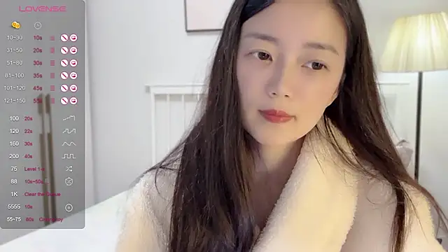 A-xena online show from 02-18-25, 01:44