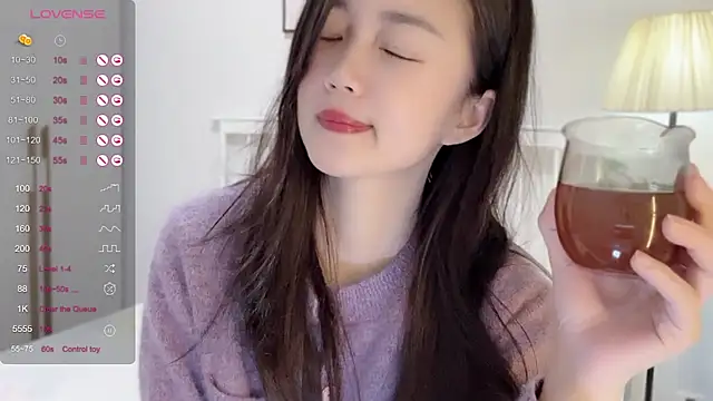 A-xena online show from 02-21-25, 02:06