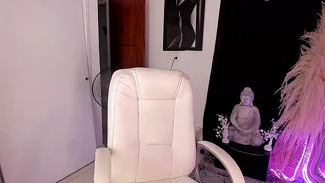 NatashaBrown12 online show from 09-14-25, 09:58