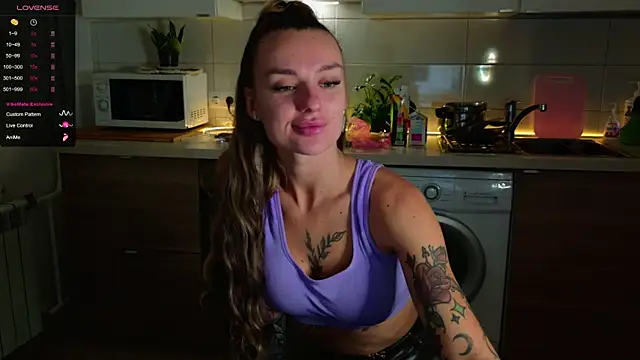 MissLovex online show from 10-27-25, 03:43