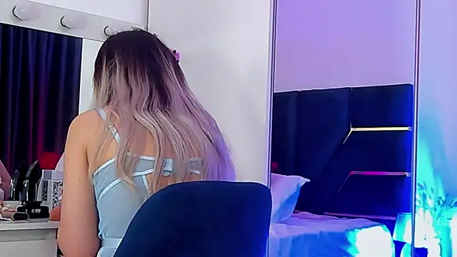 Snapshot of AllisonSweets chatting on 03-25-26, 10:43 AllisonSweets online show from 03-25-26, 10:43