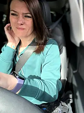 LadyLena1 online show from 10-04-25, 07:12