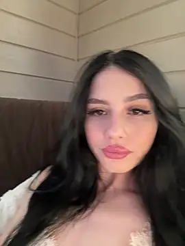 Snapshot of SofiaLaLight chatting on 02-05-26, 01:27 SofiaLaLight online show from 02-05-26, 01:27