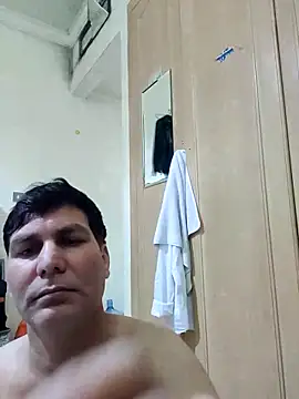 Snapshot of ZIMMY25 chatting on 04-18-26, 06:50 ZIMMY25 online show from 04-18-26, 06:50