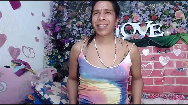 DesireDirtyTS   online show from 05-08-26, 11:04