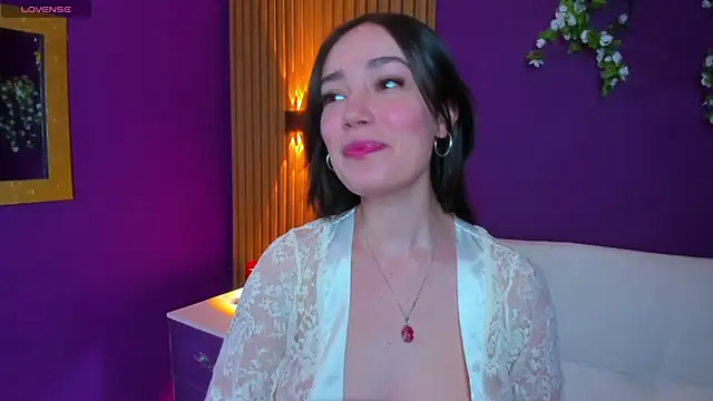 Kate Amaretto  online show from 12-12-24, 07:37