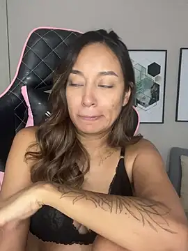 DianaHopson online show from 02-09-25, 06:05