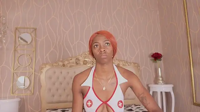 Shanelle   online show from 06-15-26, 07:05
