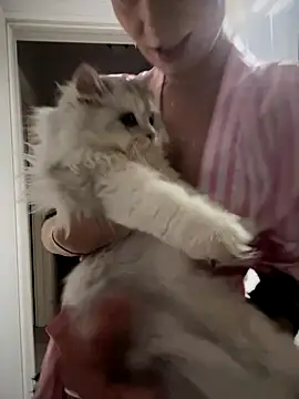 Ella Charm online show from 10-17-25, 03:58