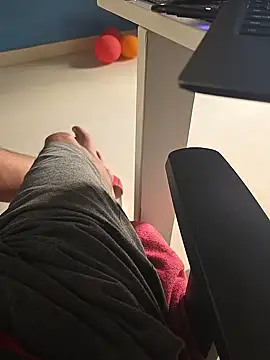 Snapshot of surfer_fun29 chatting on 03-18-25, 09:52 surfer fun29 online show from 03-18-25, 09:52