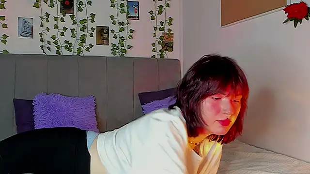 miss Lizzy online show from 03-08-25, 04:23