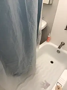 demonslayerr999 online show from 09-22-25, 06:04