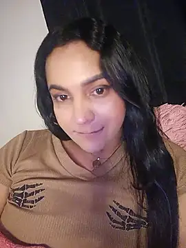 Snapshot of Andrys_ chatting on 06-27-26, 04:28 Andrys online show from 06-27-26, 04:28
