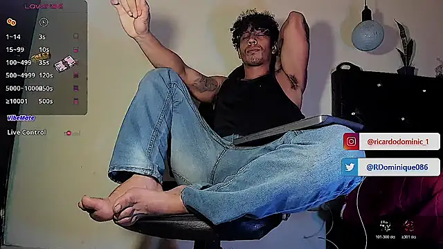 Snapshot of FuckHardlove chatting on 11-01-25, 03:19 FuckHardlove online show from 11-01-25, 03:19