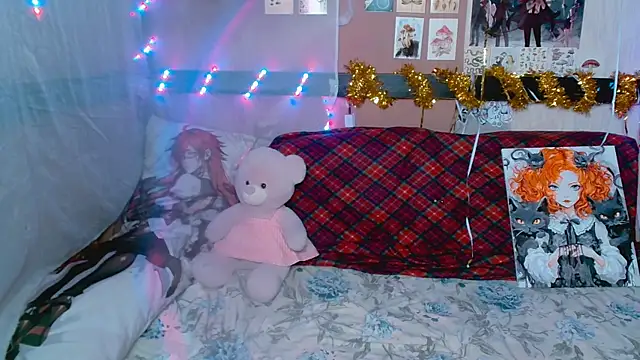 Usagi Blush  online show from 12-14-24, 01:39