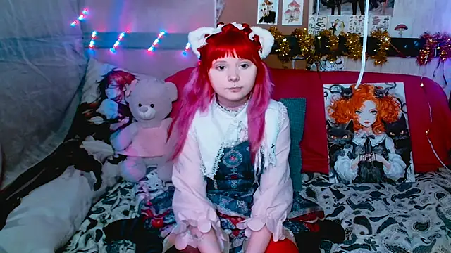 Usagi Blush  online show from 12-20-24, 05:29