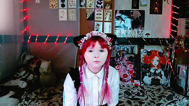 Usagi Blush  online show from 02-22-25, 11:24