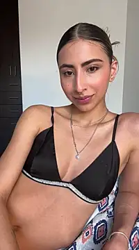 Ameellie online show from 12-29-24, 06:05