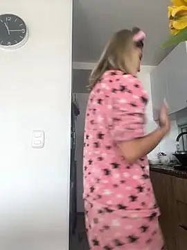 Ameellie online show from 09-23-25, 03:26