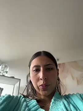 Ameellie online show from 04-30-26, 02:45