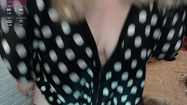 Snapshot of Marina_Yourangel chatting on 02-20-26, 03:25 Marina Yourangel online show from 02-20-26, 03:25