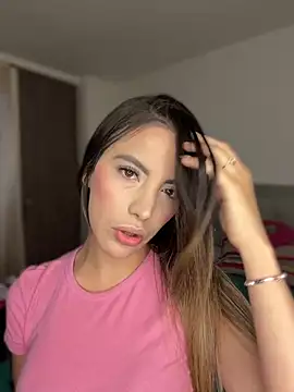 Snapshot of amelye_saens chatting on 03-12-25, 02:30 amelye saens online show from 03-12-25, 02:30