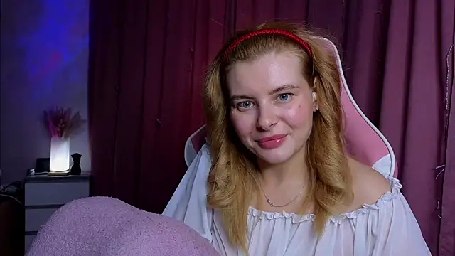 Snapshot of Day-off chatting on 09-29-25, 12:10 Day-off online show from 09-29-25, 12:10