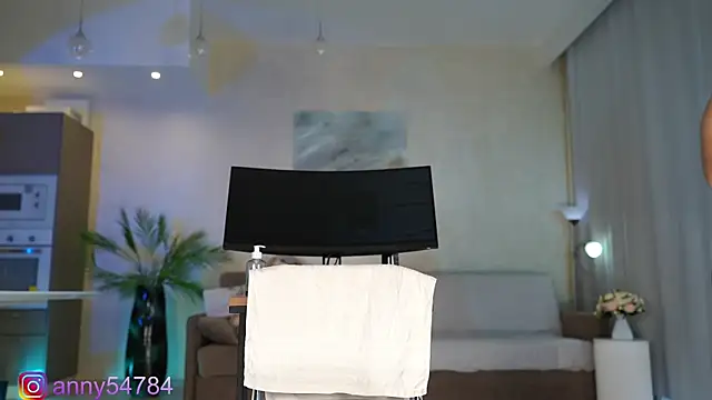 anny54784 online show from 05-10-26, 04:17