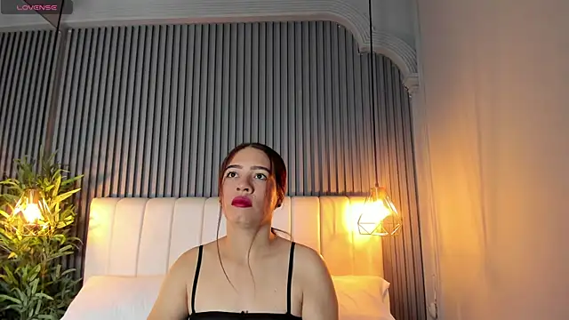 SaraRiley online show from 11-10-25, 11:04