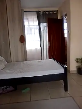 skiihot online show from 04-10-26, 05:45