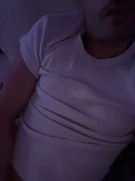 Snapshot of athenphysics chatting on 12-28-24, 11:26 athenphysics online show from 12-28-24, 11:26