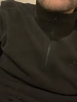 Snapshot of athenphysics chatting on 01-06-25, 07:56 athenphysics online show from 01-06-25, 07:56