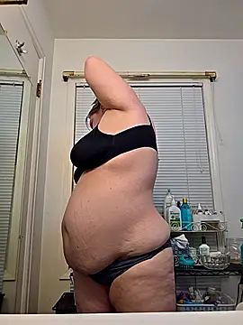 Snapshot of virgieblanca chatting on 05-22-26, 05:03 virgieblanca online show from 05-22-26, 05:03