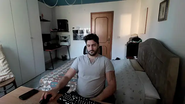 Alexox02 online show from 12-19-24, 10:34