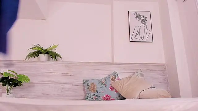 Alaia Ferrer  online show from 01-23-25, 11:15