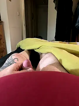 Snapshot of chatting on 11-19-25, 09:26 online show from 11-19-25, 09:26