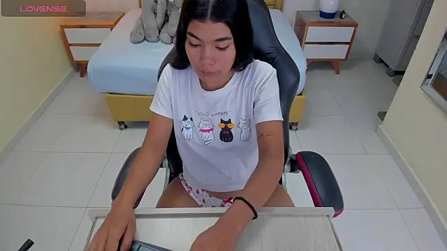 MILEY JOAS2 online show from 03-11-25, 07:25