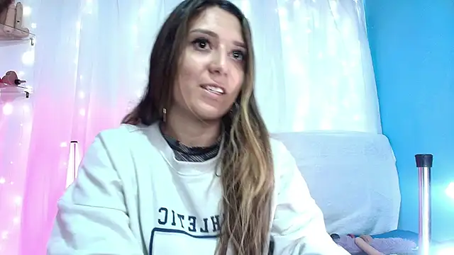 Natasha Wilde  online show from 12-21-24, 03:09