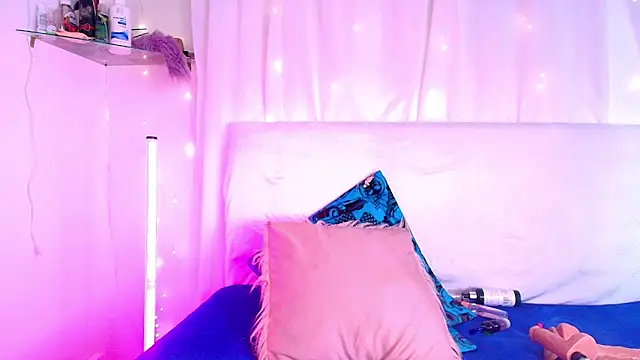 Natasha Wilde  online show from 01-25-25, 03:52