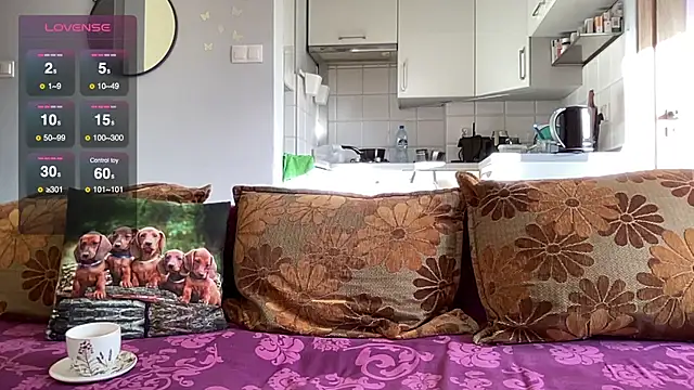 Teylor Love online show from 02-03-25, 01:19