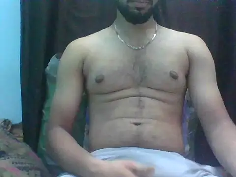 Snapshot of 8inchlegendbro chatting on 06-05-26, 04:35 8inchlegendbro online show from 06-05-26, 04:35