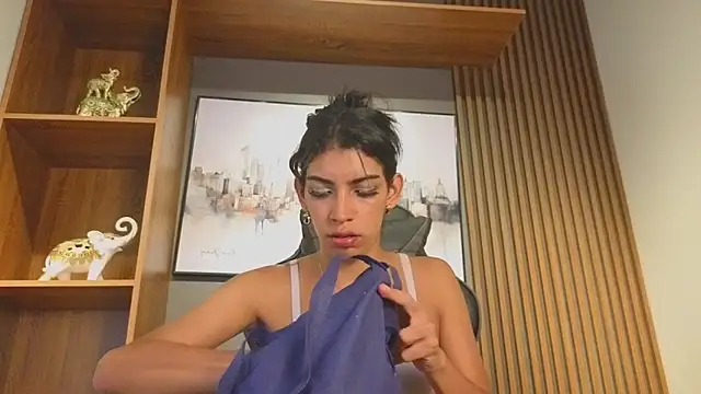 Snapshot of Alahia_Rodriguez chatting on 03-20-26, 02:11 Alahia Rodriguez online show from 03-20-26, 02:11