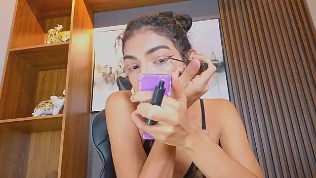 Alahia Rodriguez online show from 05-09-26, 07:30