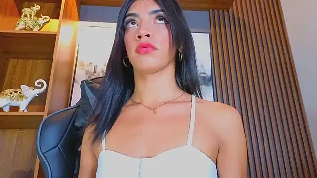 Alahia Rodriguez online show from 05-11-26, 08:28