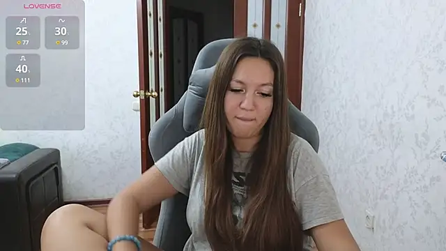 Snapshot of Nelly_Fischer chatting on 12-12-24, 03:05 Nelly Fischer online show from 12-12-24, 03:05