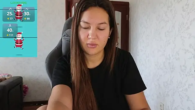 Snapshot of Nelly_Fischer chatting on 01-07-25, 06:27 Nelly Fischer online show from 01-07-25, 06:27