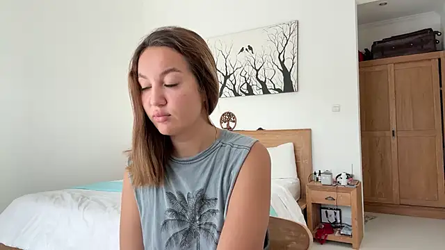 Snapshot of Nelly_Fischer chatting on 11-20-25, 07:30 Nelly Fischer online show from 11-20-25, 07:30