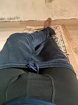 Snapshot of samlord261 chatting on 10-22-25, 07:52 samlord261 online show from 10-22-25, 07:52