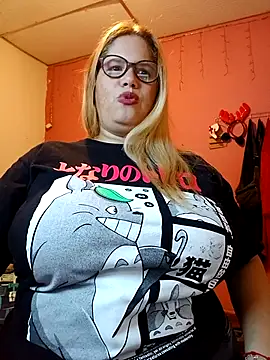 EllisW8 online show from 03-18-25, 02:04